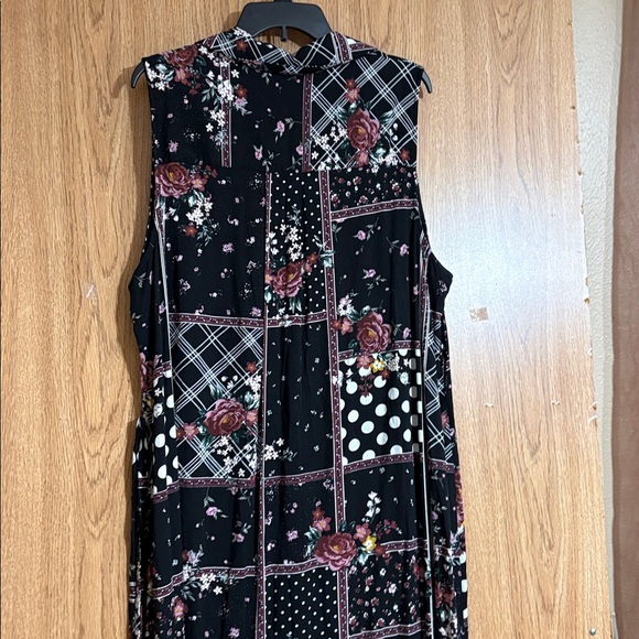 Torrid Black Floral Patchwork Maxi Dress - Picture 9 of 11